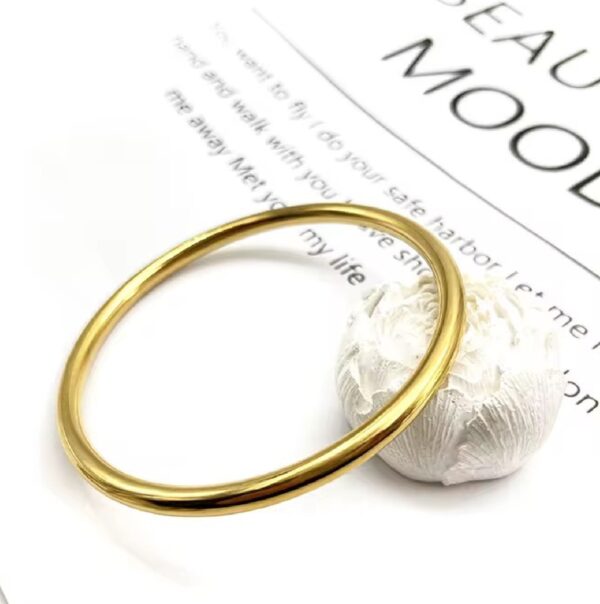 Simple Round Shaped Bangles - TA24