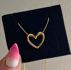 Heart shaped pendant - TA01